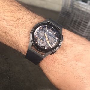 Men’s Bulova watch.